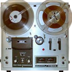 Akai 1720 Stereo Quarter Track  Rec/pb Reel To Reel Tape Recorder 0