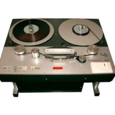 Telefunken M 15 A Stereo - Stacked Half Track  Rec/play + Quarter Track Pb Reel To Reel Tape Recorder 0