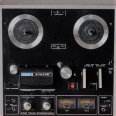 Akai 1721 W Stereo Quarter Track  Rec/pb Reel To Reel Tape Recorder 1