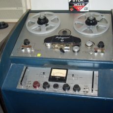 Byer 100 Series Mono - Half-track 1/2 Rec/pb Reel To Reel Tape Recorder 1
