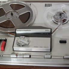 Telefunken M 250 Stereo  Reel To Reel Tape Recorder 1